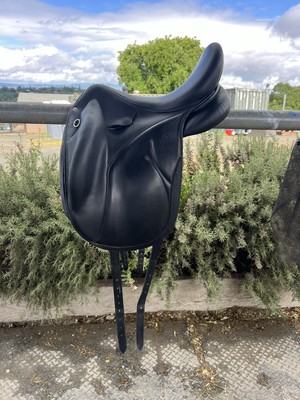  Devoucoux Makila Lab Dressage Saddle, 17'' Seat, Black
