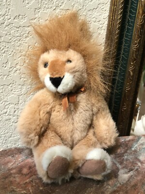 Russ    Stuffed Animal Lion  Plush NWT The Heartcraft Collection 9  