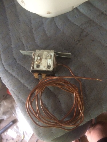 Commercial Freezer Thermostat  Tempretures From 20 Degrees Down To 10 Below Zero