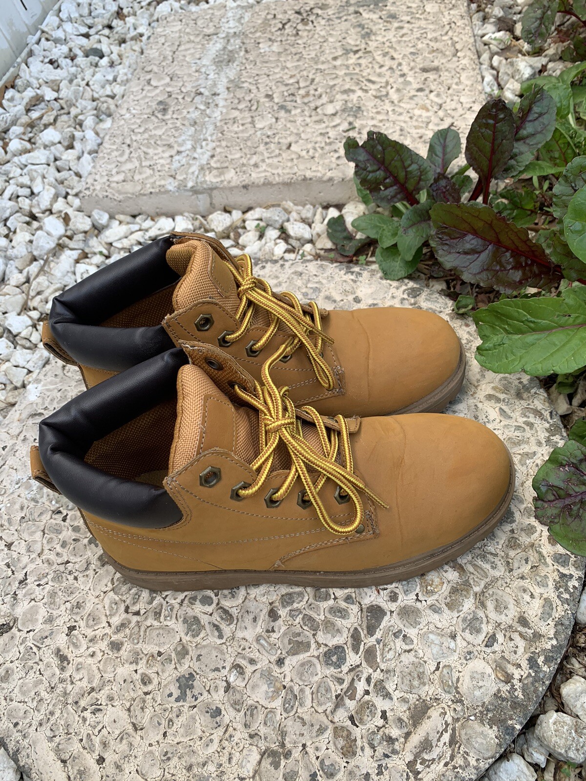 Working Boots Youth Size 6 Woman Size 