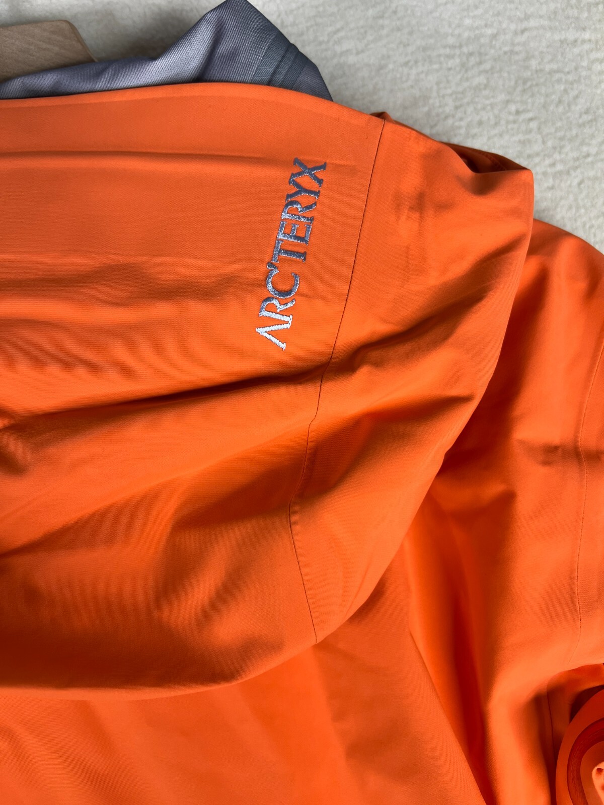 Pre-owned Arc'teryx Rush Jacket Women's Medium Phenom Orange Full Zip Goretex Ski