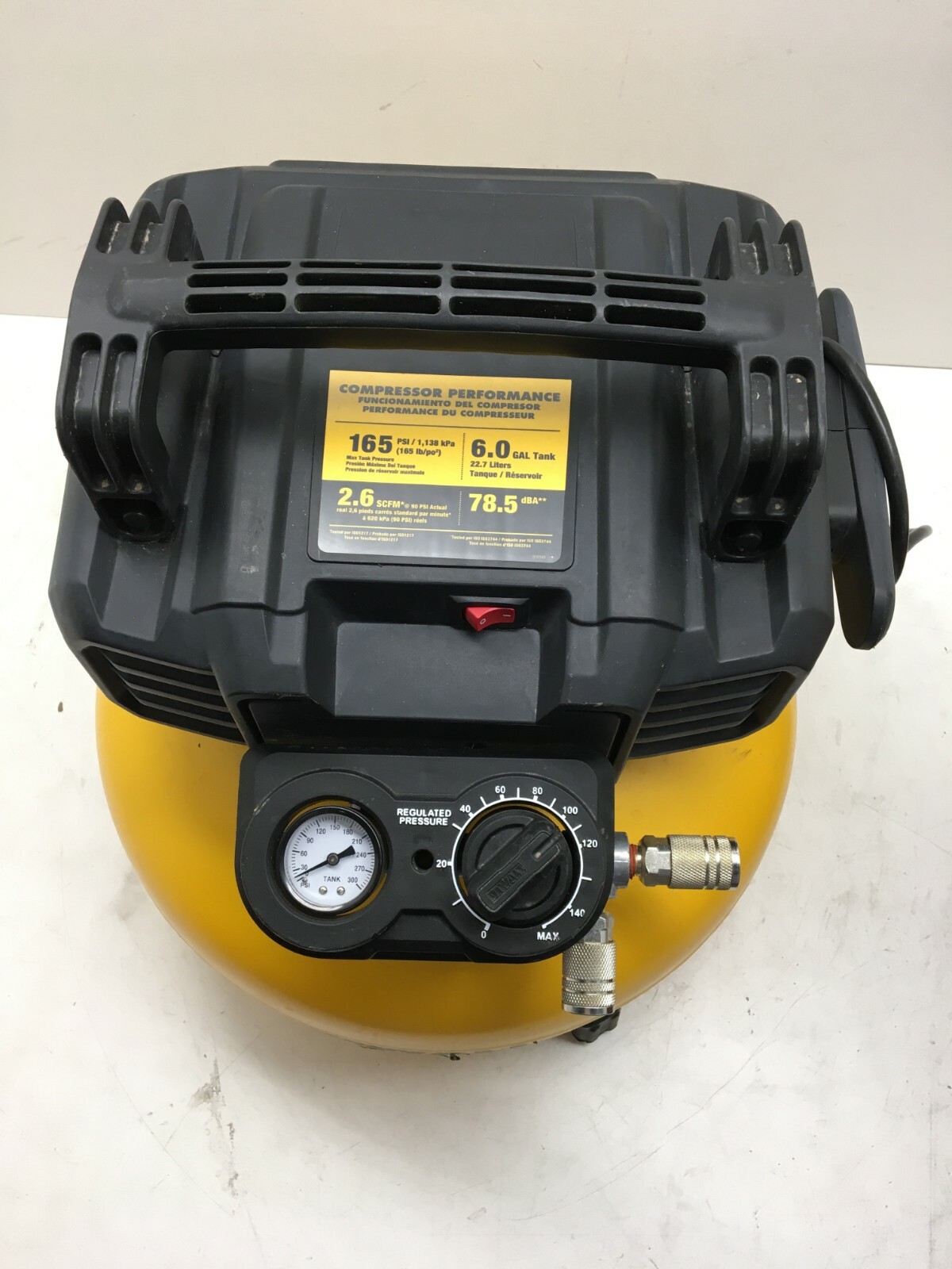ایگرد | قیمت و خرید DEWALT DWFP55126 PANCAKE STYLE 6 GALLON 165 PSI AIR  COMPRESSOR GR