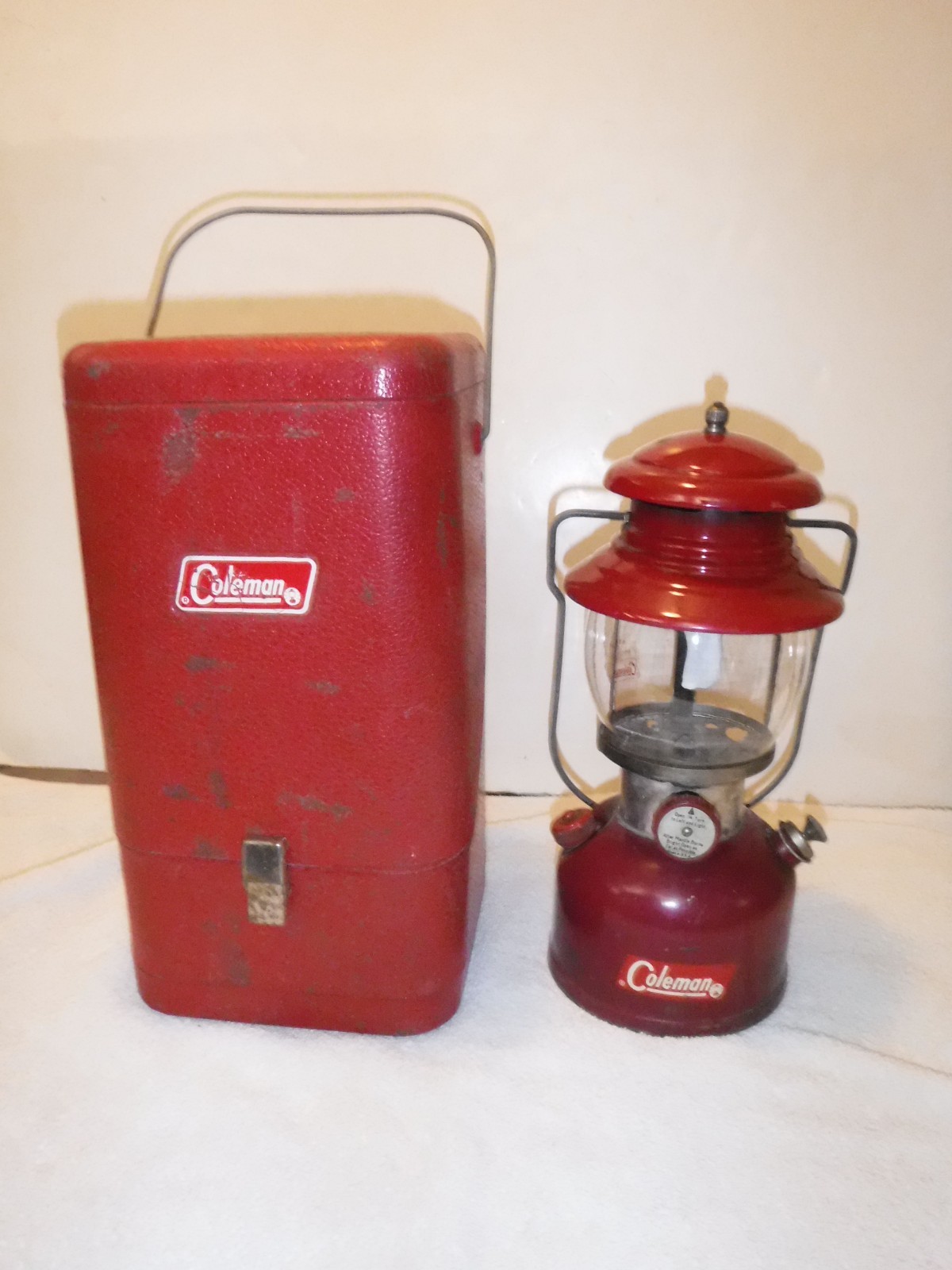 Vintage 1962 Coleman 200A Red Lantern w/ Red Guillotine Metal Case