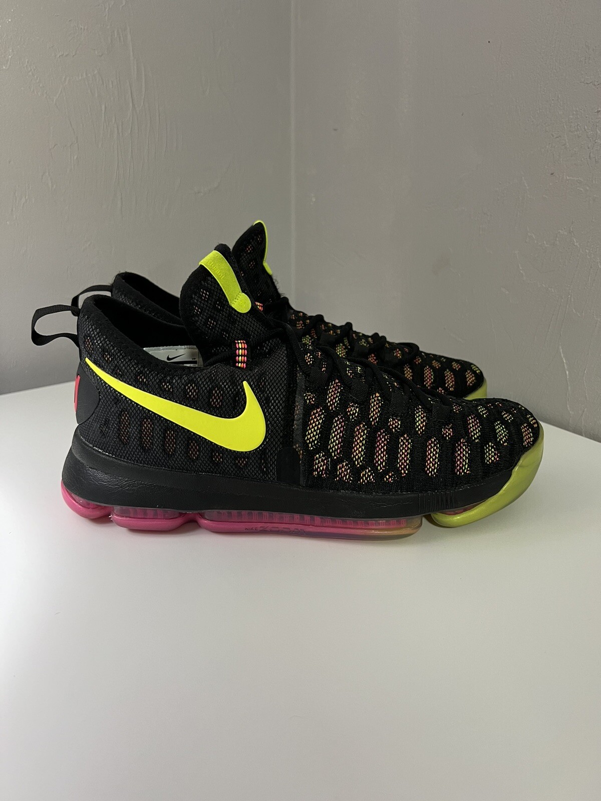 Nike Zoom Mens 9/Women s 10.5 (843392 