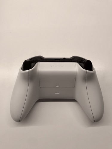 Microsoft Xbox One S 500GB White Console Plug And Play Bundle