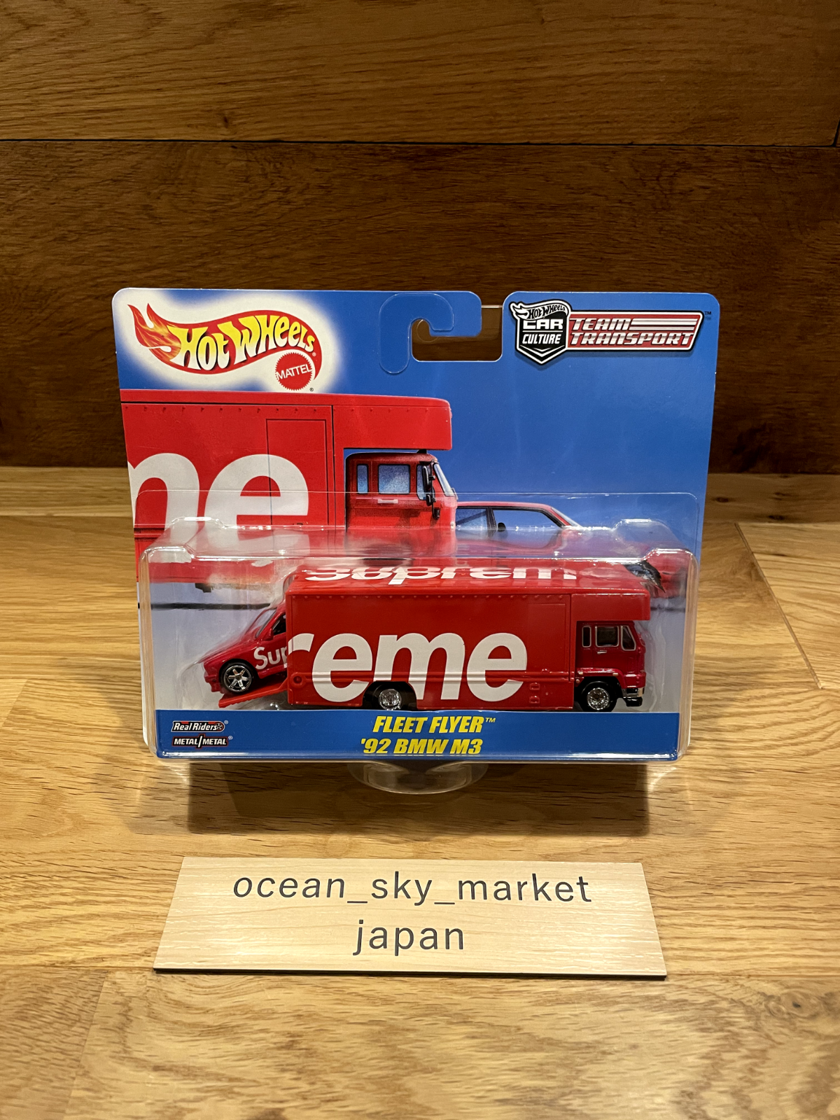 Hot Wheels x SUPREME Fleet Flyer 1992 BMW M3 19SS Fleet