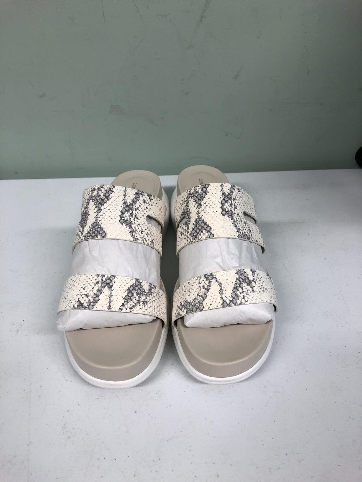 Cole Haan Women's 2.Zerogrand Slotted Slide Sandal W14591 Ivory Size 10.5M