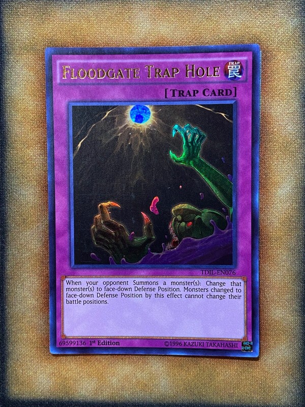 Yugioh Floodgate Trap Hole TDIL-EN076 Ultra Rare 1st Ed NM