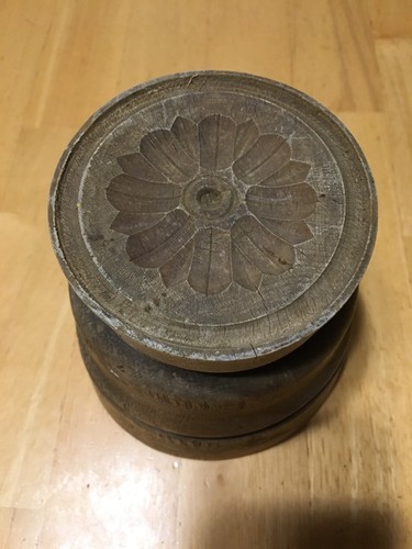 Primitive wood butter mold snowflake pattern.