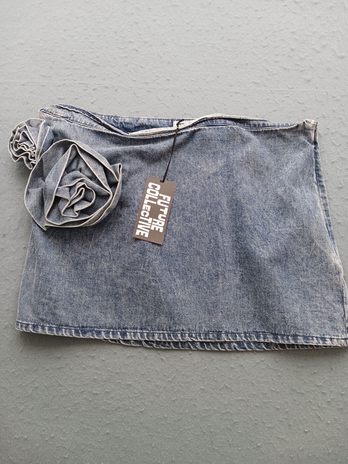 Future Collective Women's Skirt Size XL Gray Cotton Mini Ruched Side NWT