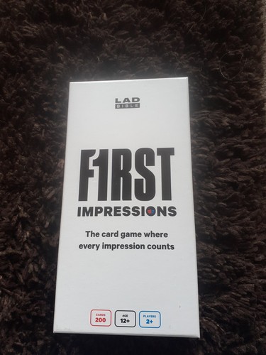 LADbible First Impressions – Das Verrückte Partyspiel, Bei Dem Jeder Zum Comedian Wird!