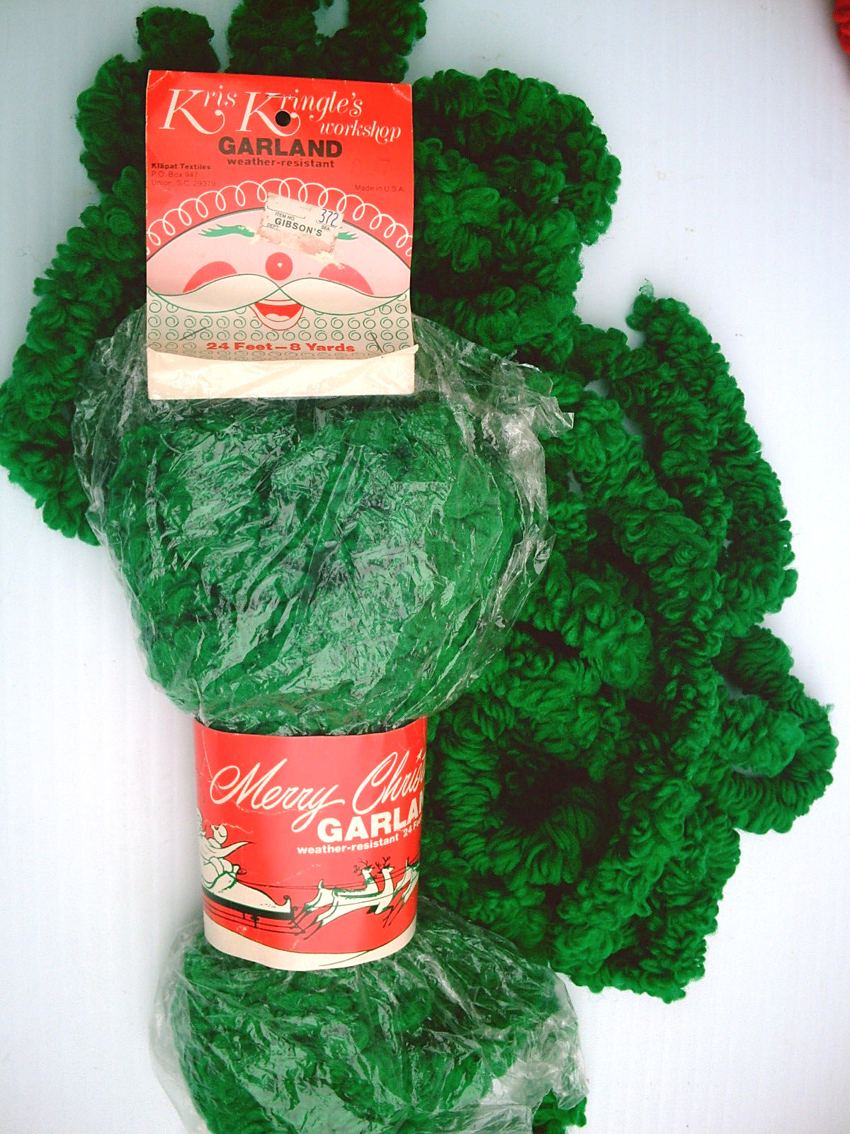 ESTATE LOT 100+ Feet of VTG Kris Kringle Red & Green Christmas Tree Rope Garland