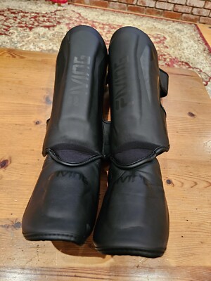FIVING MMA Muy Thai / Kickboxing / Training Padded Shin Guards BLACK Size Small