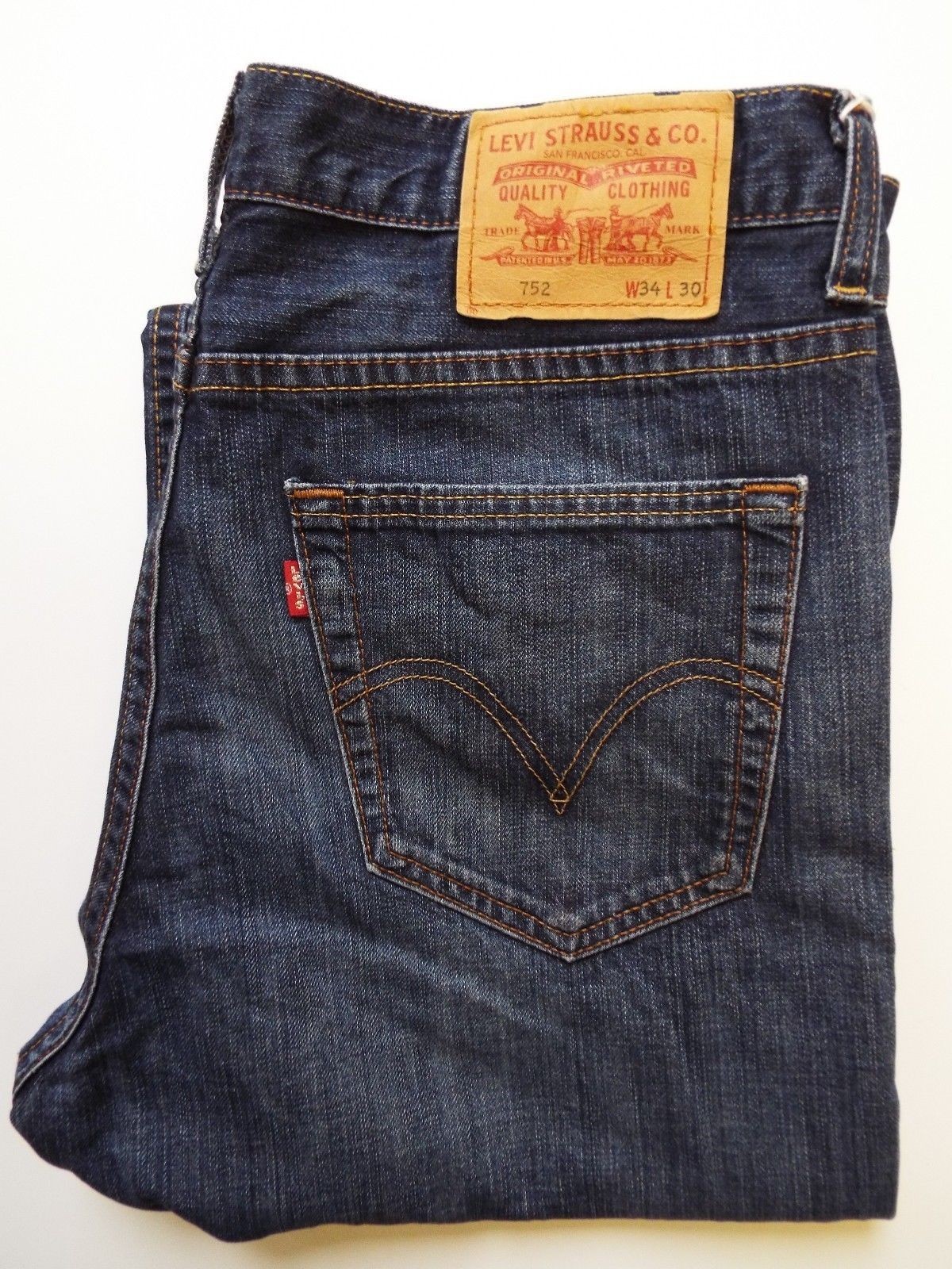 levis 752
