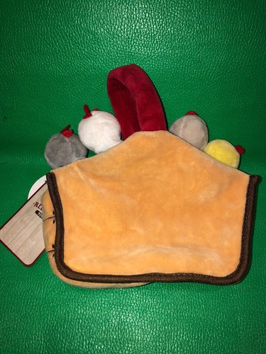 Red Shed Toys Hug Fun Farm Chickens 5 Finger Puppets Coop Carrying Bag Tote