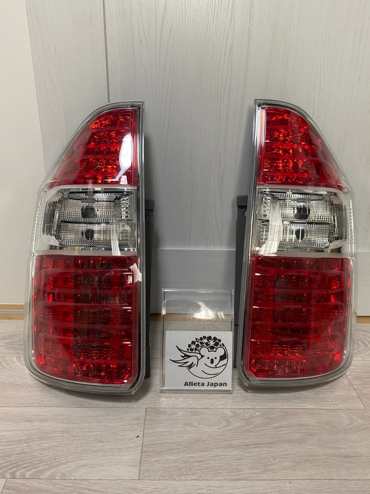 Toyota Noah Voxy ZRR70 ZRR75 Genuine Tail Light Rear Lamp Set