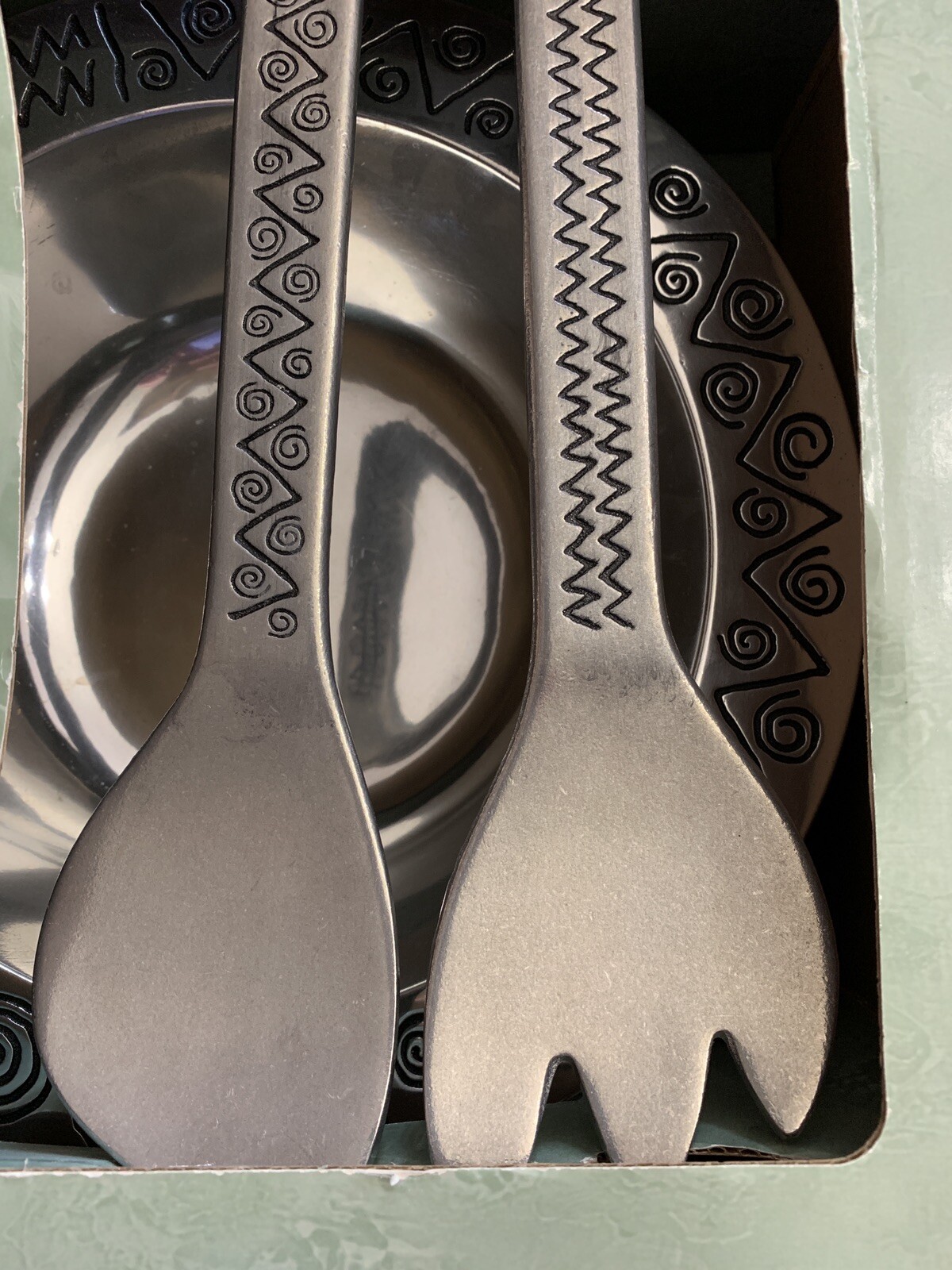 Wilton Armetale REGGAE SERVING SALAD BOWL With SERVING FORK and SPOON