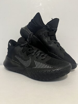Nike Kyrie Flytrap 5 Shoes SZ 5 US Men Brand New