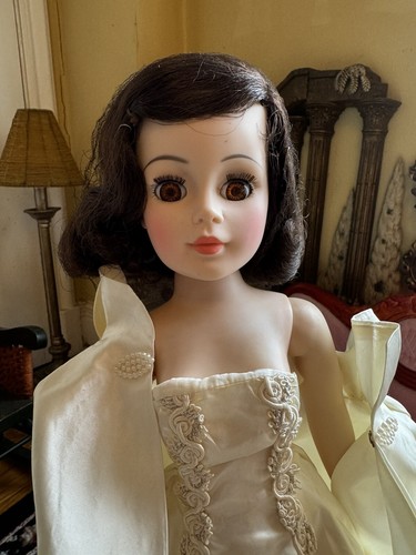 RARE 1961 Vintage Madame Alexander Jackie / Jacqueline Kennedy Doll Cissy Size