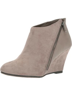 

CHINESE LAUNDRY Женские бежевые комфортные альтовые ботильоны на танкетке с круглым носком и застежкой-молнией, размер 8 м, Бежевый, VIOLA SUEDE-CALF