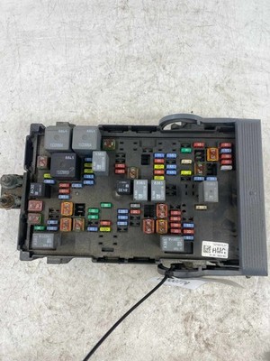 10 11 12 13 CHEVY SILVERADO 1500 Engine Fuse Box Block Assembly