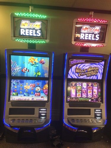 WMS BB3 BLADE GOLD FISH 3 WORKING SLOT MACHINE