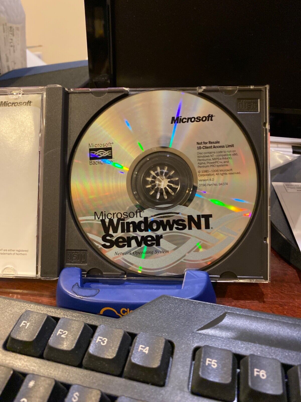 AUTHENTIC BRAND NEW Microsoft Windows NT Server v4.0 10 CALS AUTHENTIC BRAND NEW Microsoft Windows NT Server v4.0 10 CALS