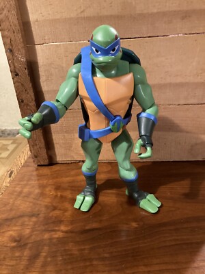 Rise Of The TMNT 10  Leonardo Figure