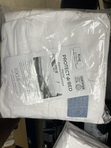 PROTECT-A-BED AllerZip Smooth Mattress Protector, King, White (13 Inch Deep)