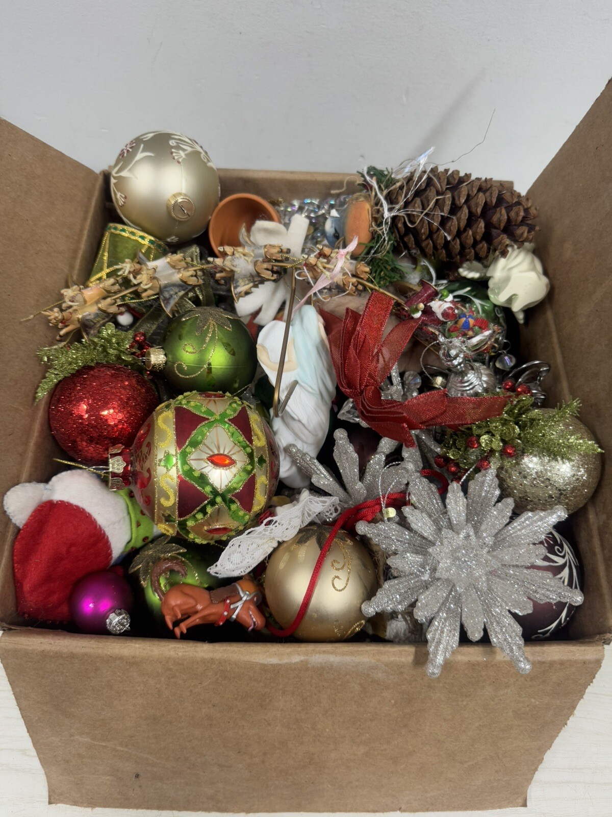 Lot Of 50+ Vintage Christmas Tree Ornaments Hallmark, Cloth, Mixed- See Pictures