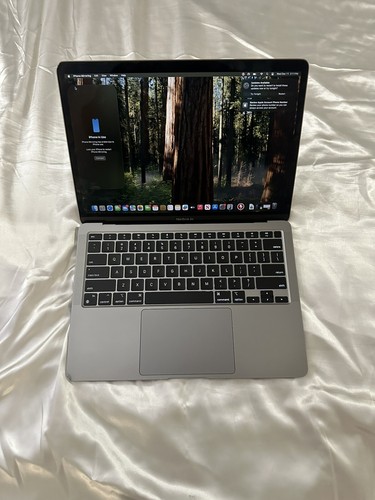 Apple MacBook Air 13-inch M1 2020 シルバー Apple MacBook Air MGN63LL/A 2020 13.3