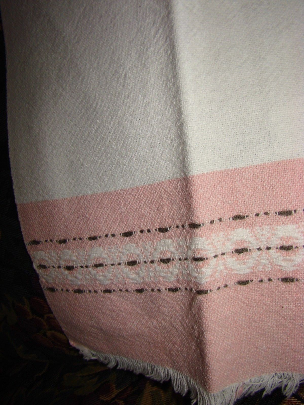 2 VINTAGE cotton Tea Towel WITH HAND  EMBROIDERY  FLOWERS 17