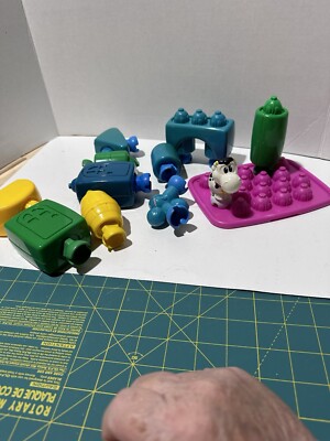 Fisher Price Pop-Onz Creative Building Set 12 Pc Easy for Little Hands Vintage