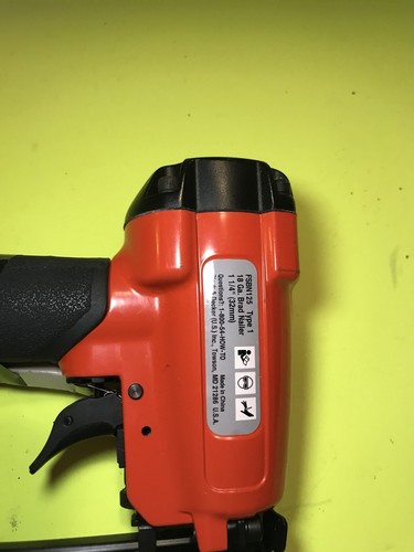 Black and Decker Firestorm 18 Guage Pneumatic Brad Nailer - FSBN125