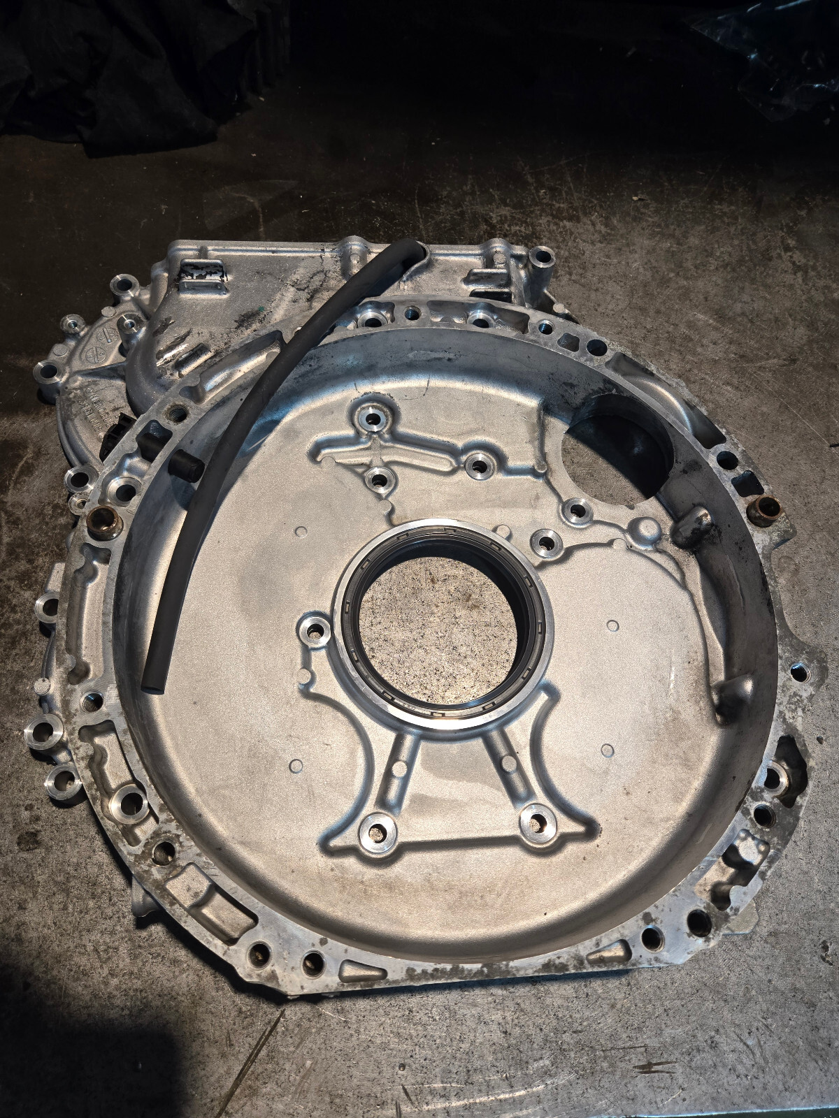 Mercedes-Benz OM651 control housing cover A6510150602 A6510150802 - Picture 1 of 10