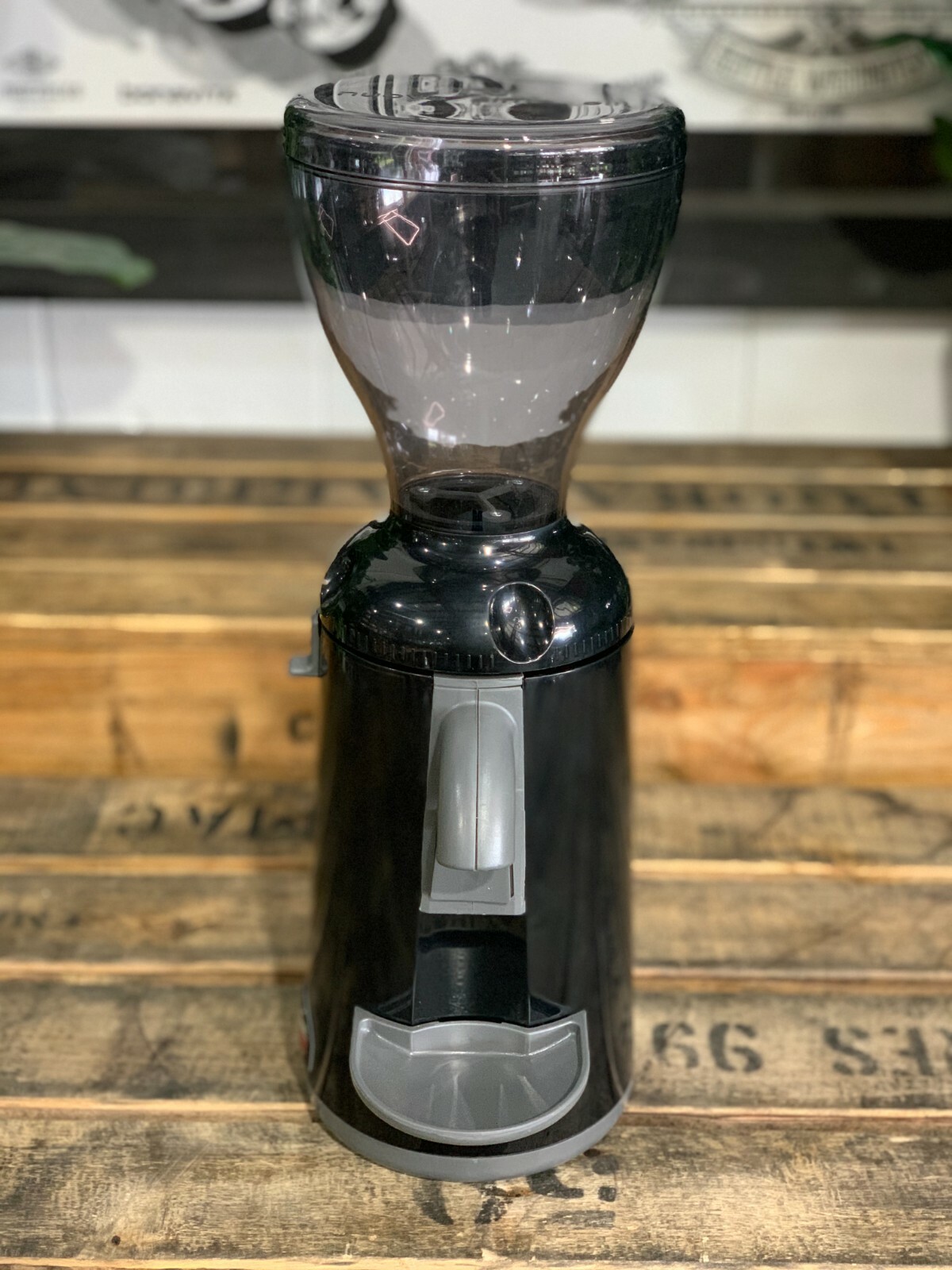 【Nuova Simonelli】シモネリ Grinta コーヒー グラインダー 23h0417z.jpg