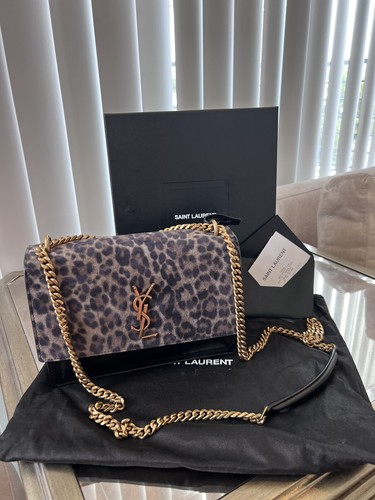 ショルダーバッグ・ポシェット SAINT LAURENT DESERT-COLOURED SHOULDER BAG KATE small in patent leather | Saint Laurent | YSL BG