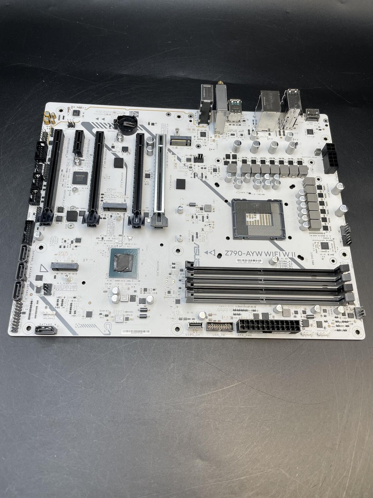 ASUS Z790-AYW WiFi W II Intel Z790 (LGA 1700) ATX Motherboard (READ)