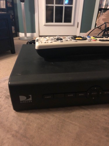 Directv Direct TV Satellite Receiver Model D12-100 With Remote Control