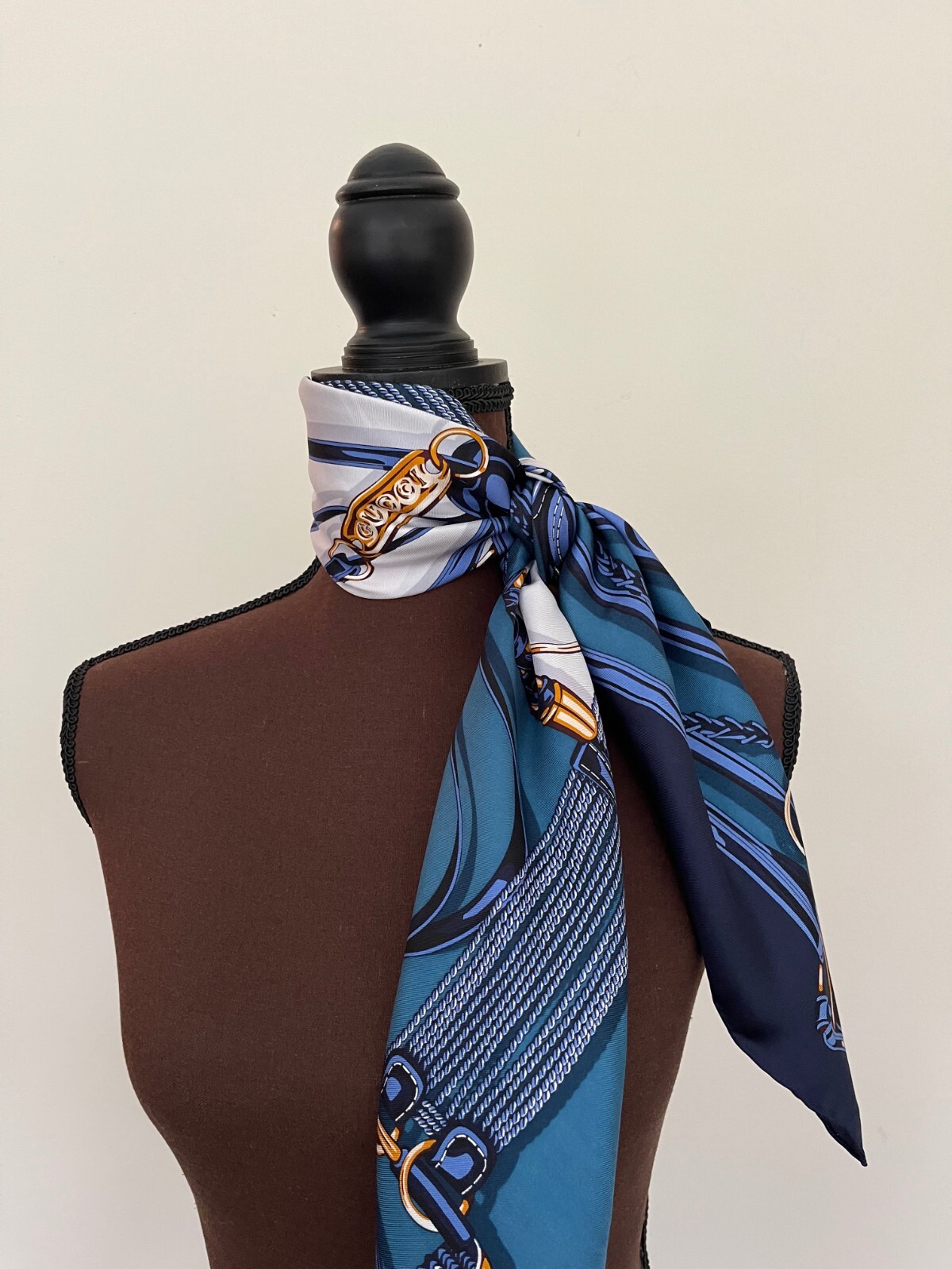 Pre-owned Gucci Silk Wrap Equestrian Horsebit Blue White Unisex Scarf With  Gift Box In Multicolor