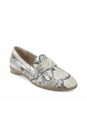 Женские кожаные модельные мокасины AEROSOLES бежевого цвета с круглым носком на мягкой подошве без застежки 9