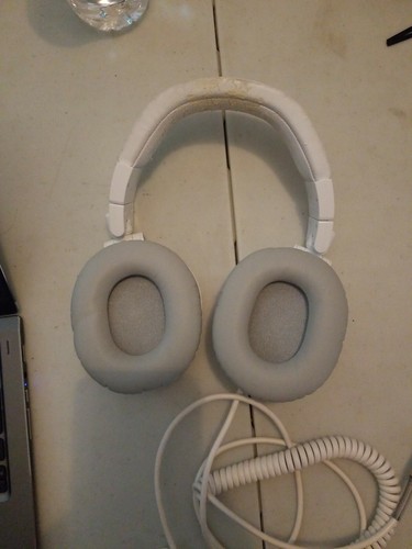 Audio Technica ATH-M50XWH Over Ear Professional Studio Monitor White SEE PICTURE