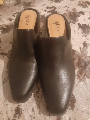 NEW STYLE&CO BLACK LEATHER SLIDES SIZE 8M