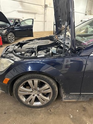 (LOCAL PICKUP ONLY) 08-15 MERCEDES C-CLASS Fender Driver Side Left
