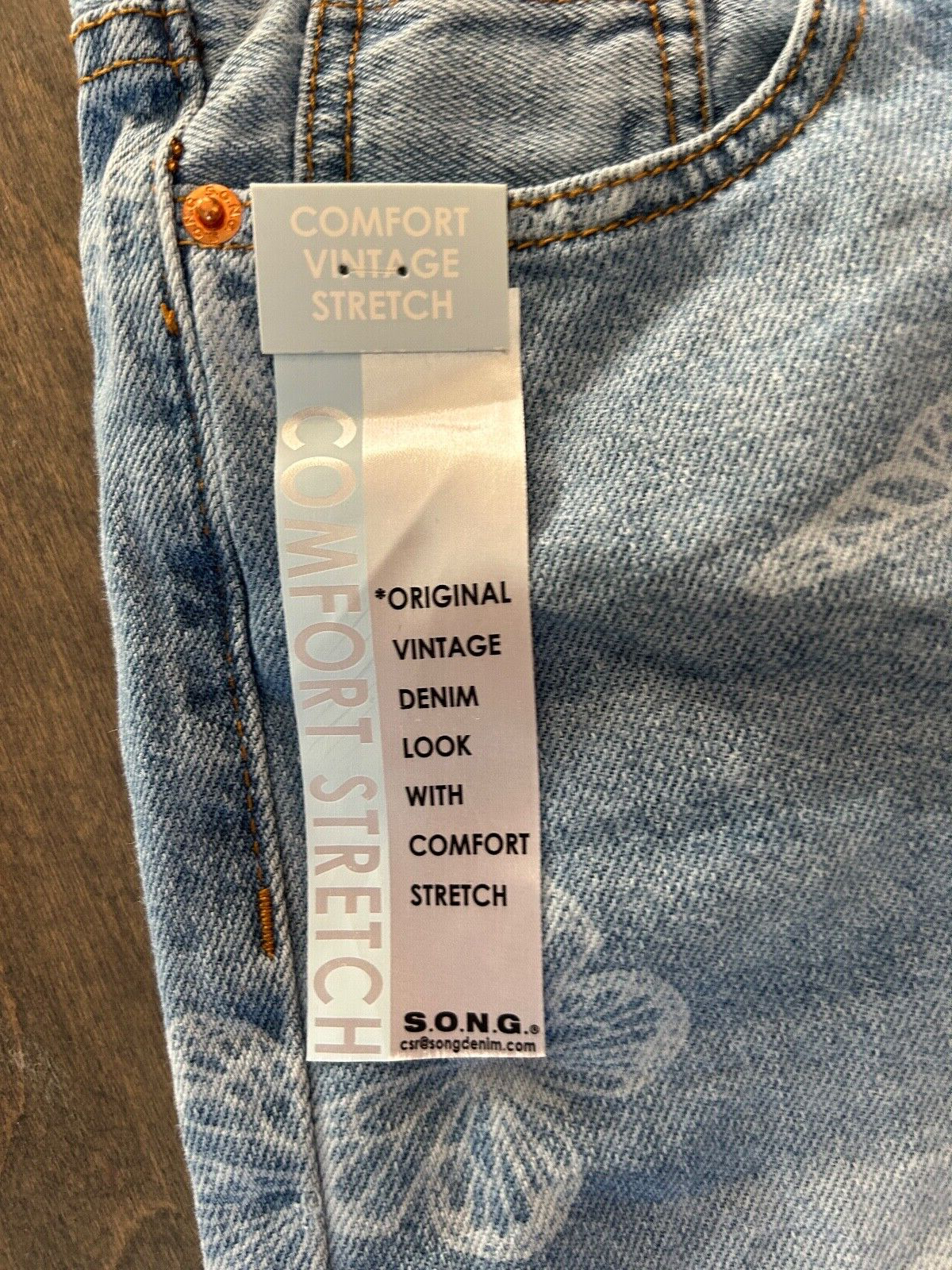 Women's Hight Rise Comfort Vintage Stretch Jeans With Butterfly Design NWT