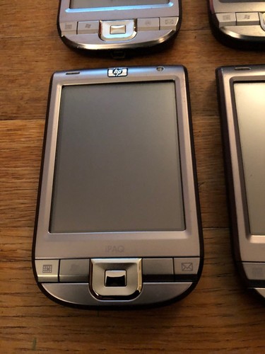 Huge Lot of 32 HP iPAQ  Enterprise Handheld Windows Pocket Pc And 8 Dell Axim