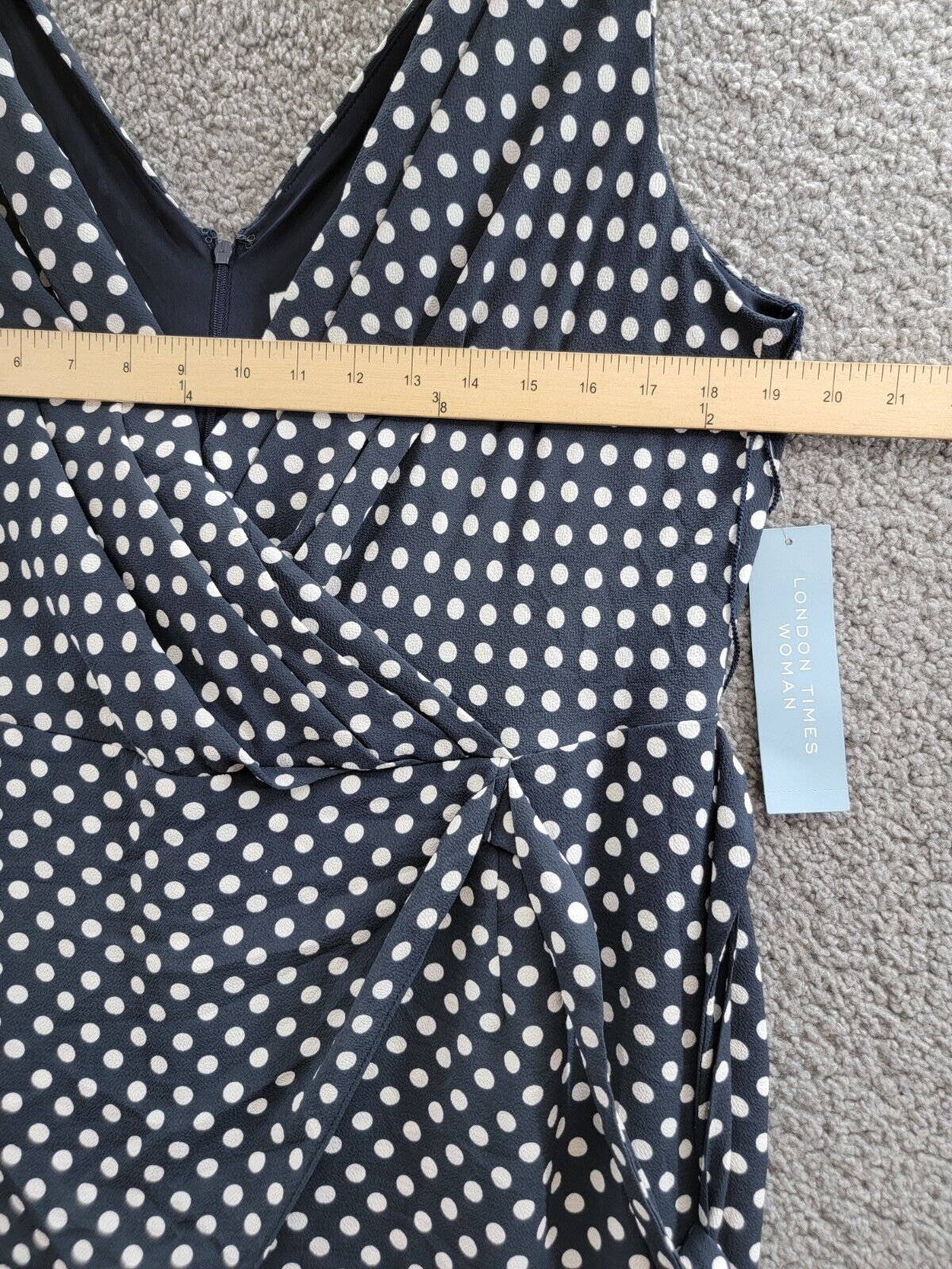 London Times Plus Polka-Dot Crepe Jumpsuit Women's 16W Navy/White Surplice Neck - Picture 5 of 17