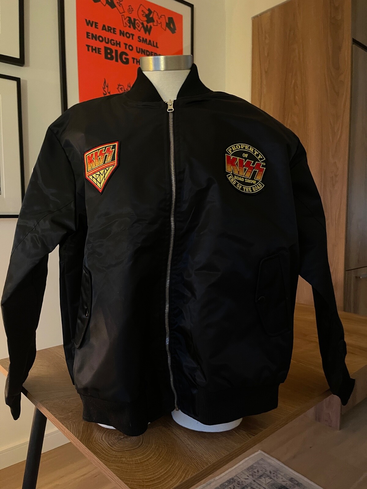 KISS MA-1ジャケット2019end of the road Lsize KISS 'End Of The Road' 2019 - Final Tour Jacket - Size LARGE