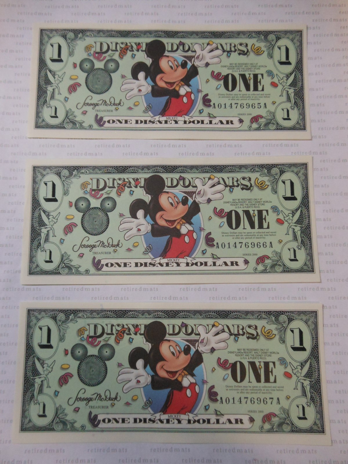 2000 Disney Dollar $1 A Series 5 CONSECUTIVE BILLS Mickey Epcot Spaceship Earth