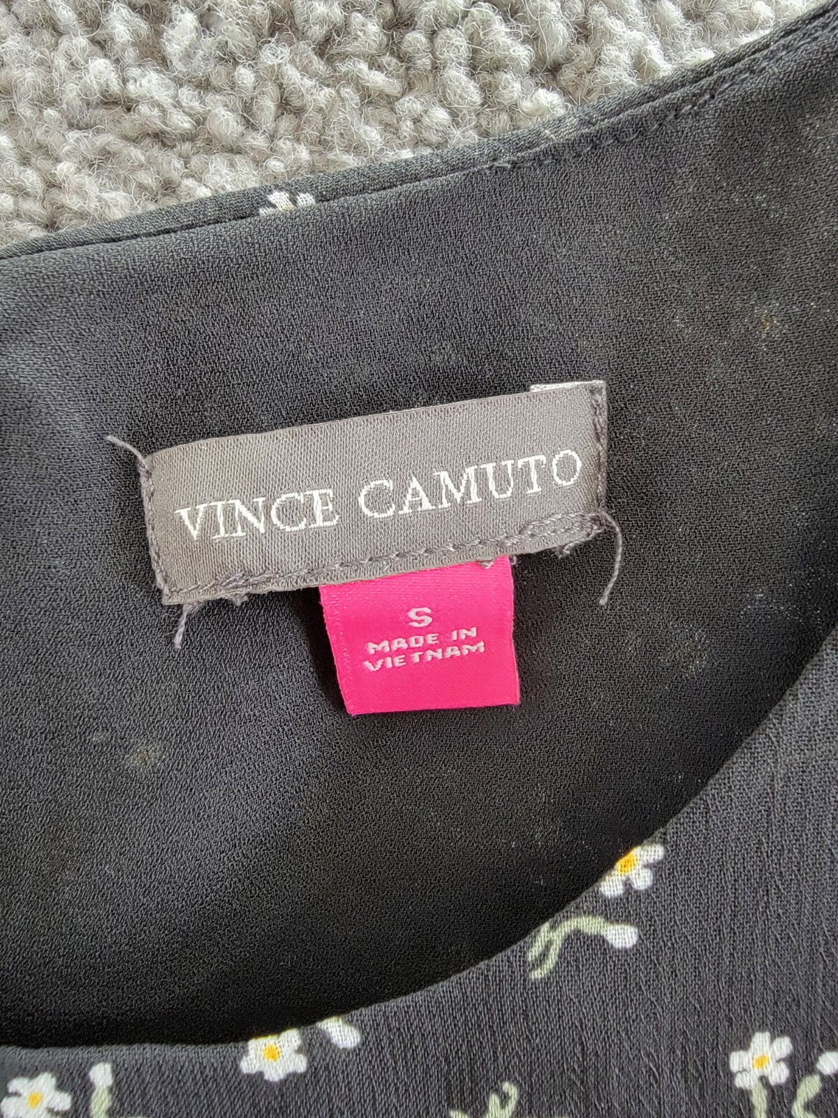 Vince Camuto Floral Crewneck Keyhole-Back Tank Top Women's S Rich Black Pullover - Picture 8 of 16